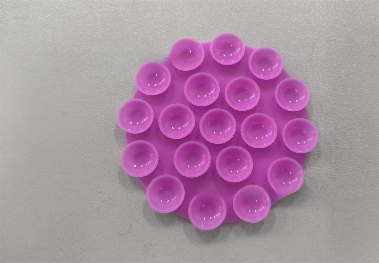 Portable Silicone Suction Cup Back Adhesive Wireless Power Bank Car Anti Slip Universal Mobile Phone Double-sided Holder